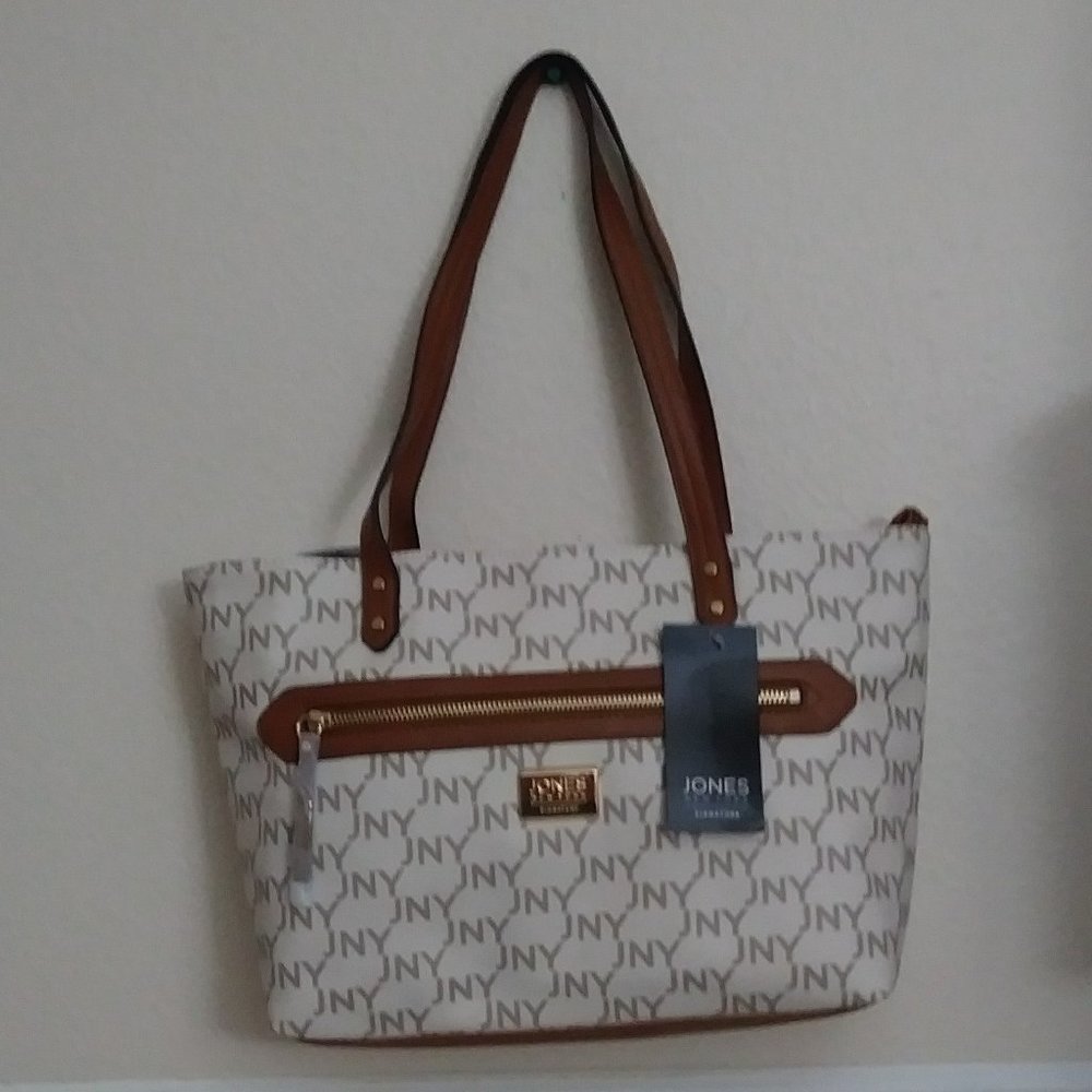 Jones NY Clara Signature Logo Tote White - Picture 9 of 10